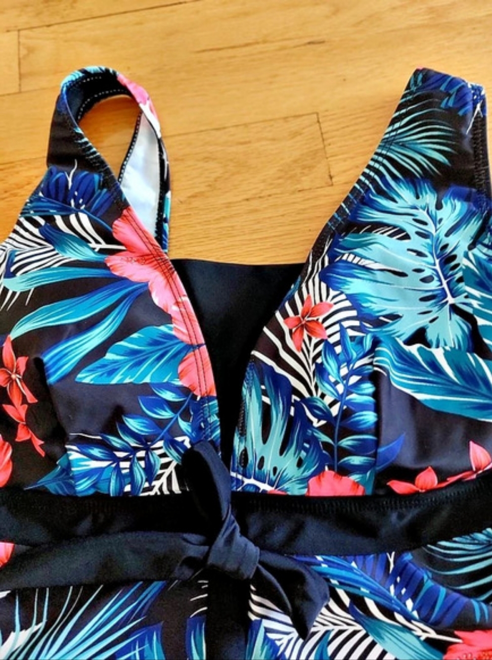 Floral Two-Piece Swimsuit in Floral And Black Size 2XL - Picture 3 of 10